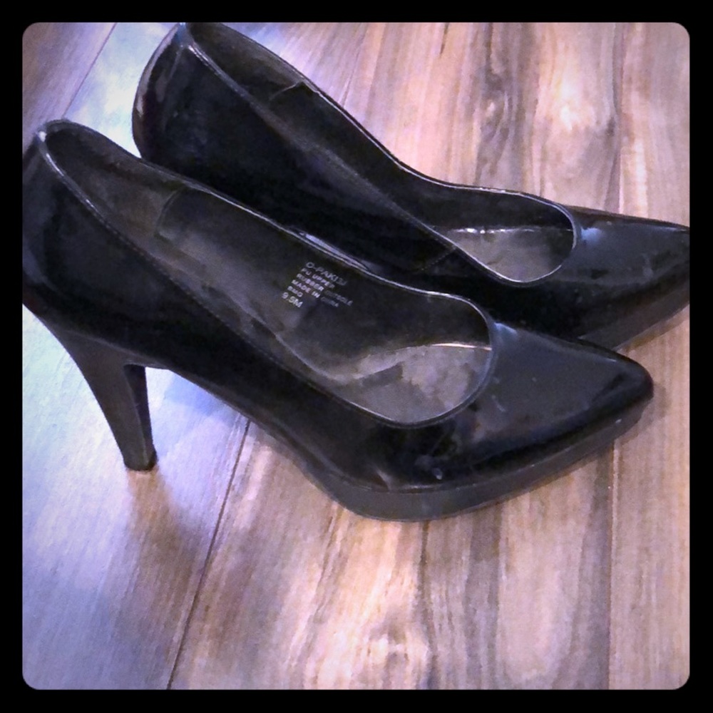 Nine West black patten pumps